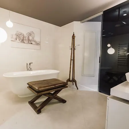 Millionaire Апартаменты *